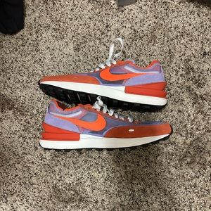 Nike waffle one - purple and orange size 8 women’s